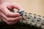 KIT REPARACION PEATYS HOLESHOT Tubeless Puncture Plugger - Imagen 8