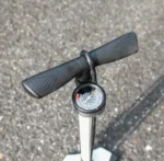 BOMBA TALONADORA DE PIE GIYO GF-94TA 240PSI - Imagen 12